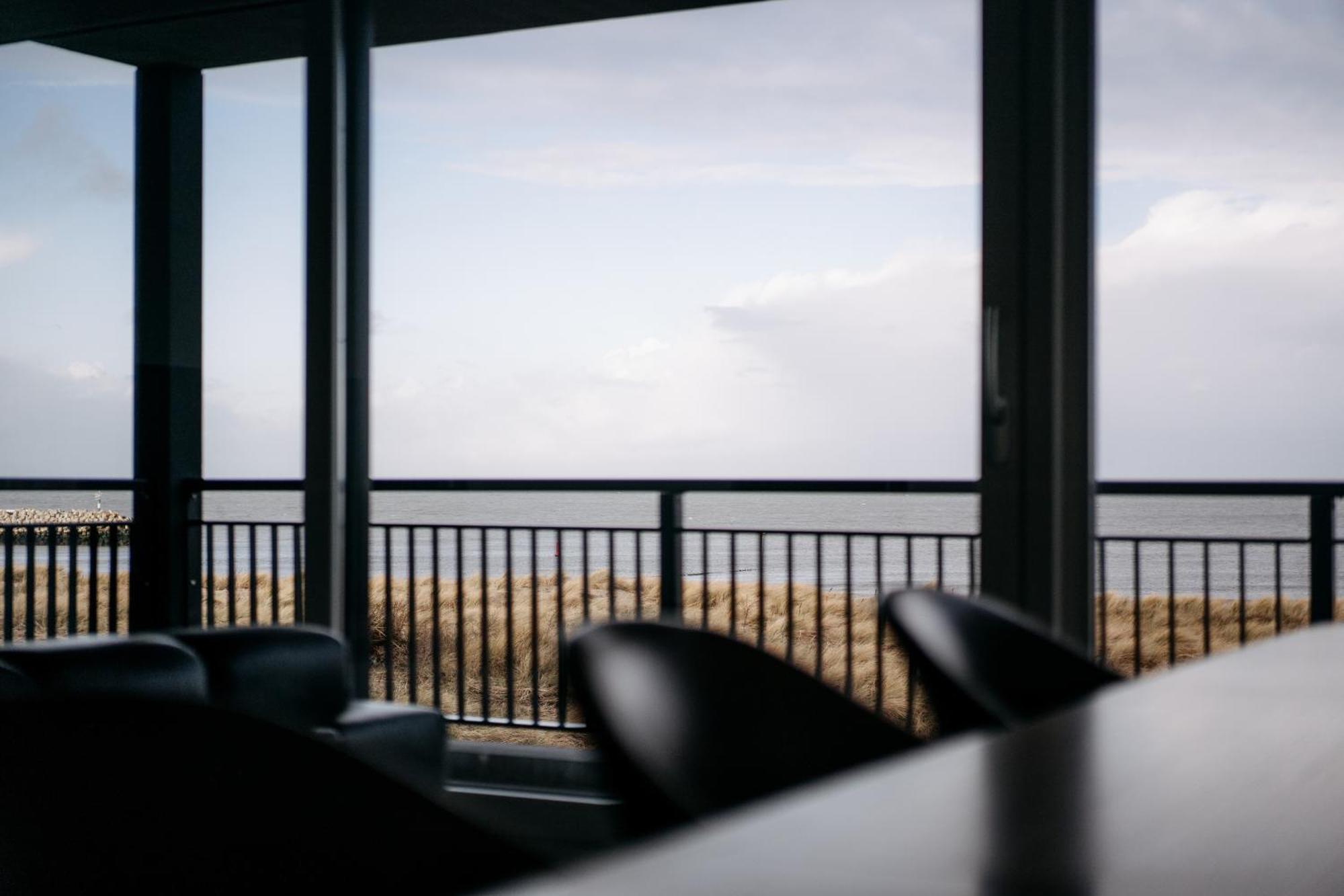 Residentie Strandhotel - Apartments With Hotel Service And Wellness 卡德赞德-班得 外观 照片