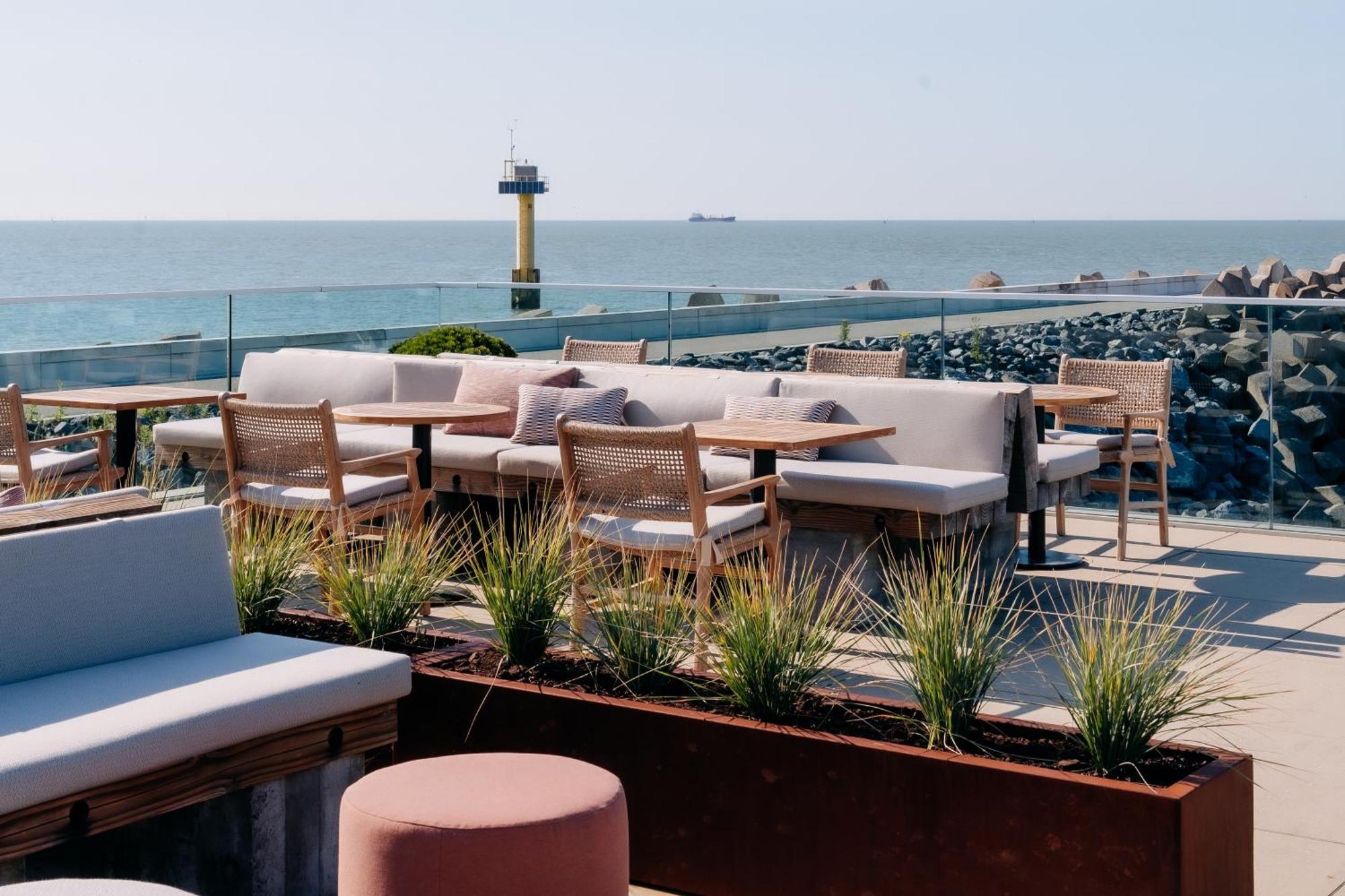 Residentie Strandhotel - Apartments With Hotel Service And Wellness 卡德赞德-班得 外观 照片